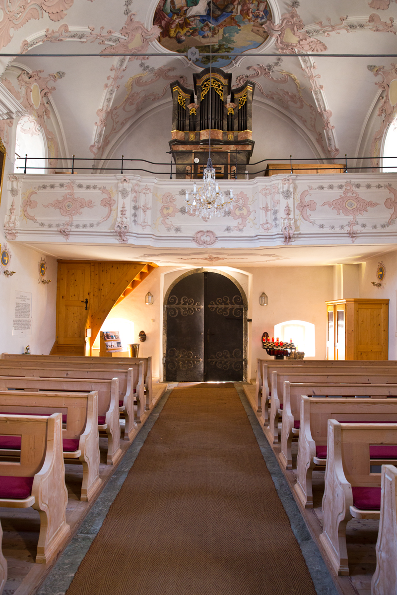 Kirchenschiff, Empore